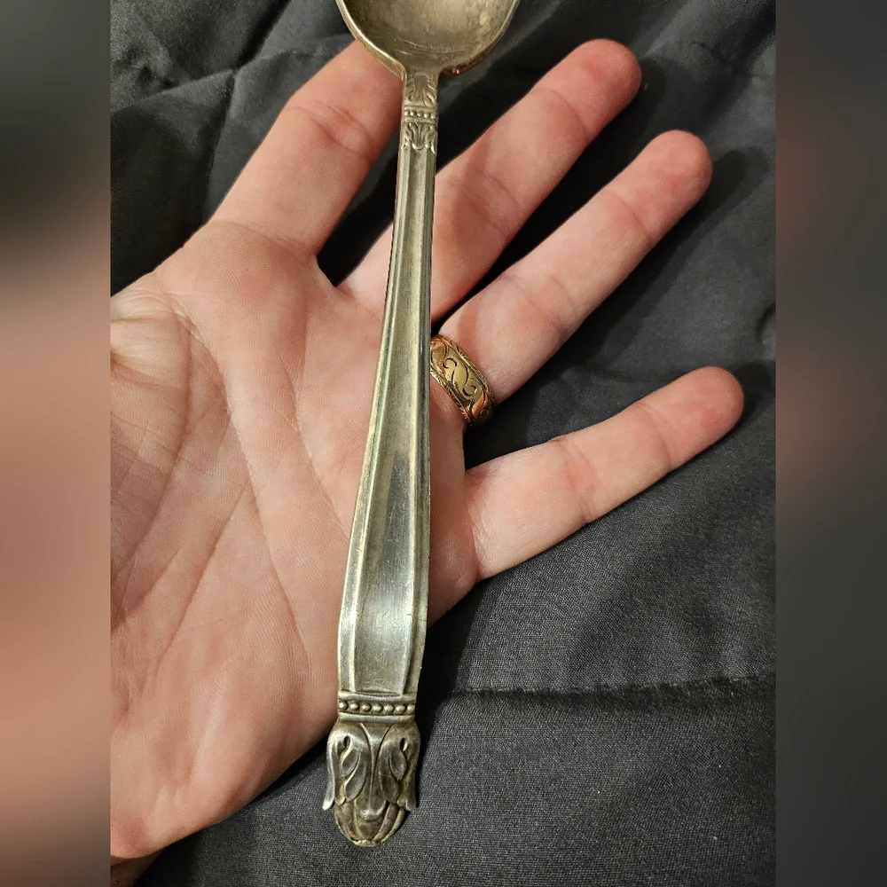 Holmes & Edwards Inlaid Silverplate‎ Spoon Vintage “Nom Nom Nom”